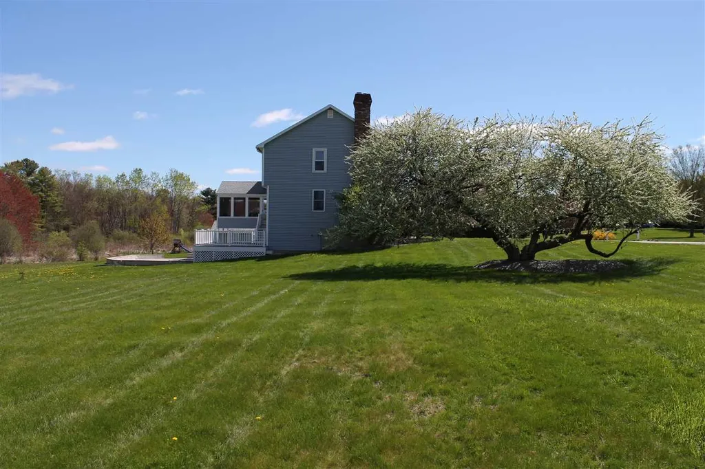 15 Adams Pond Road Derry NH 03038