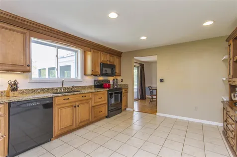 15 Adams Pond Road Derry NH 03038