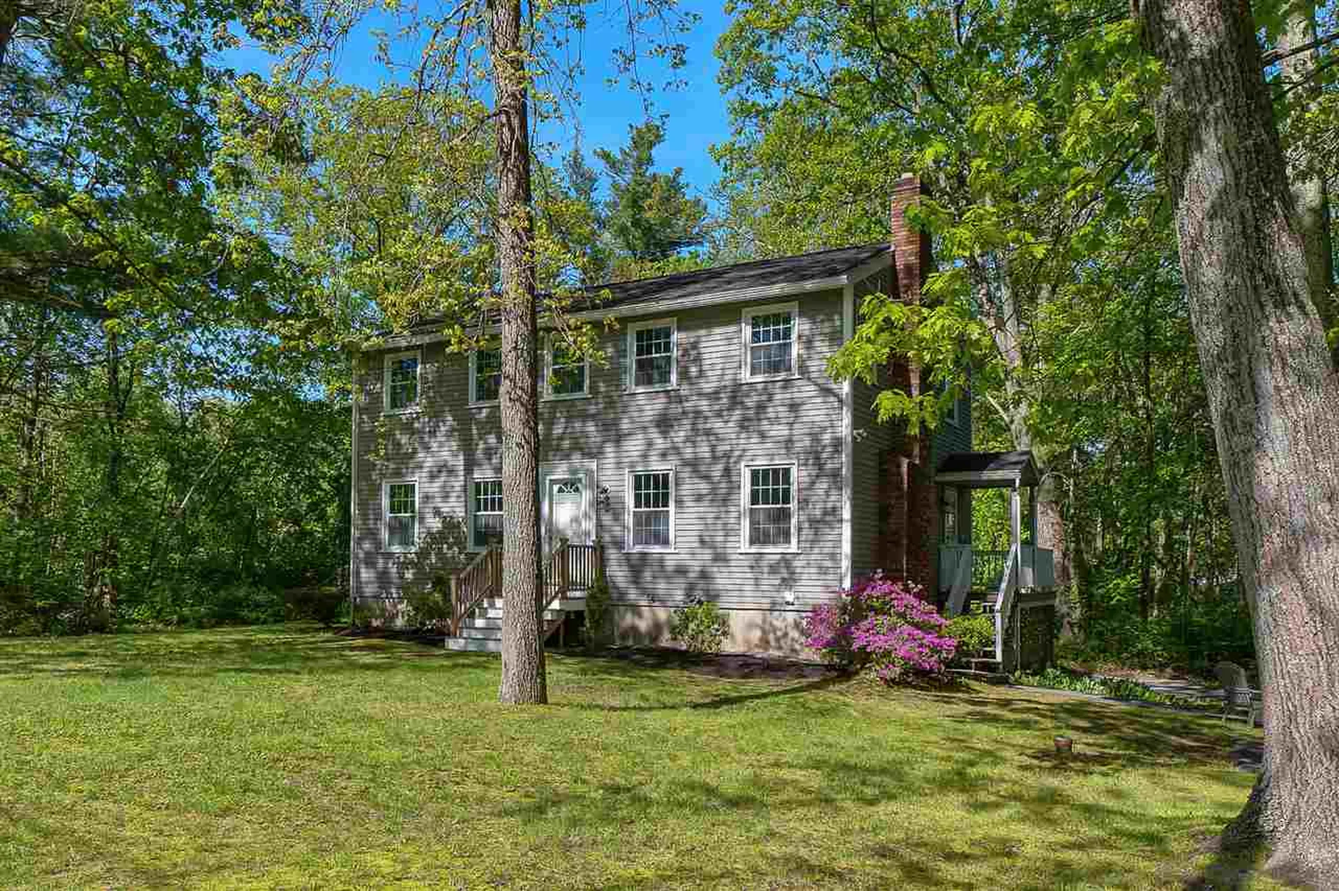 7 Spruce Street Pelham NH 03076