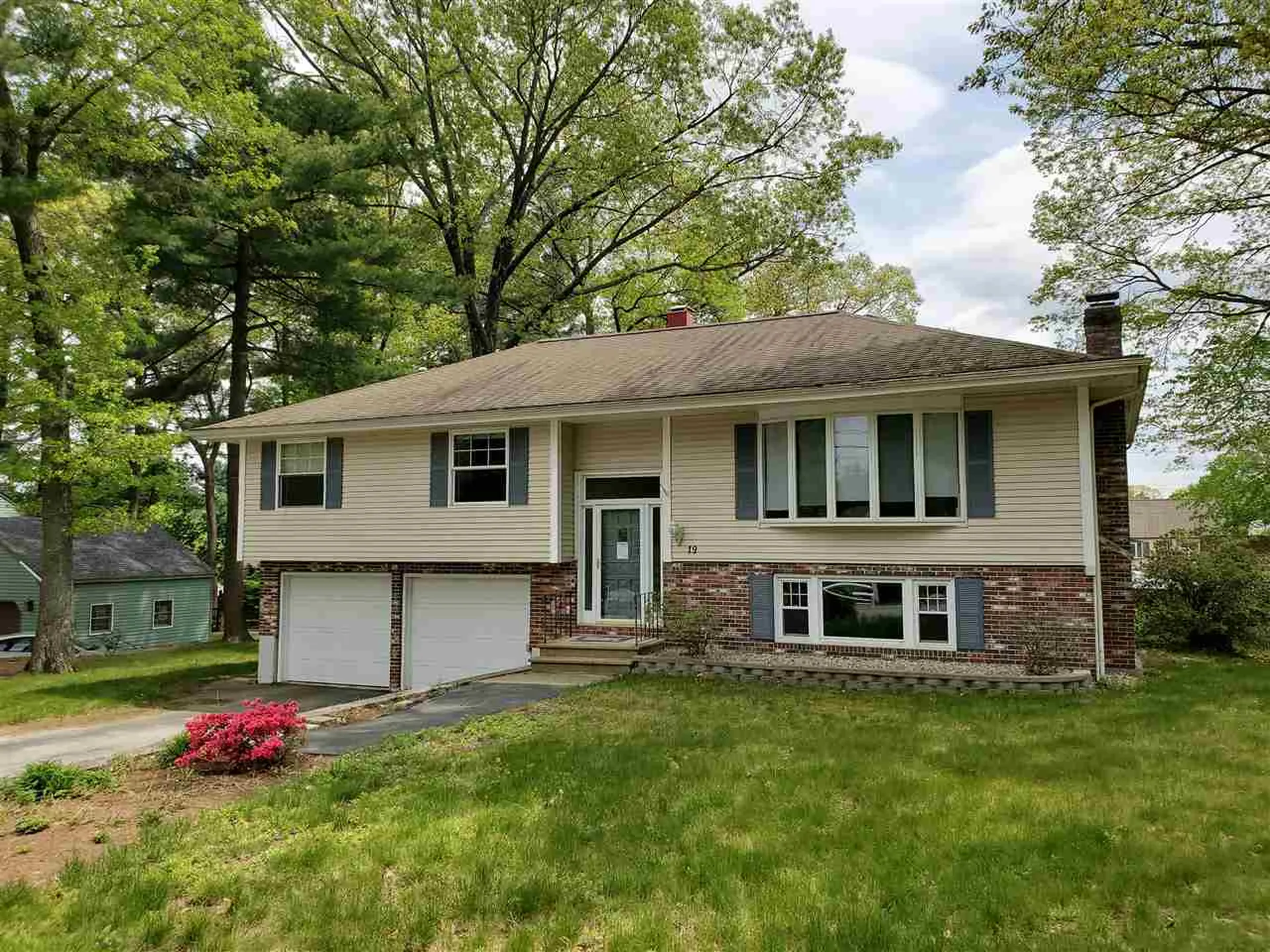 19 Westbrook Drive Nashua NH 03060