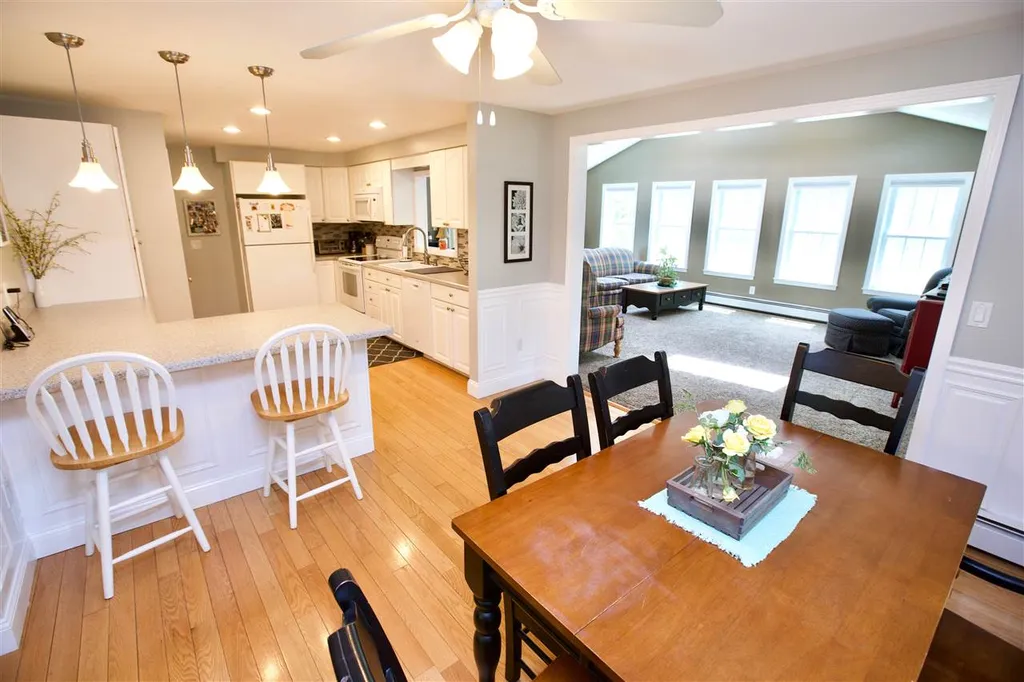 5 Thornton Road Londonderry NH 03053