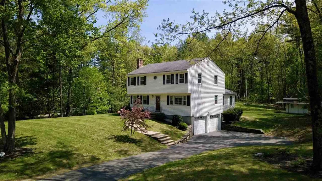 5 Thornton Road Londonderry NH 03053