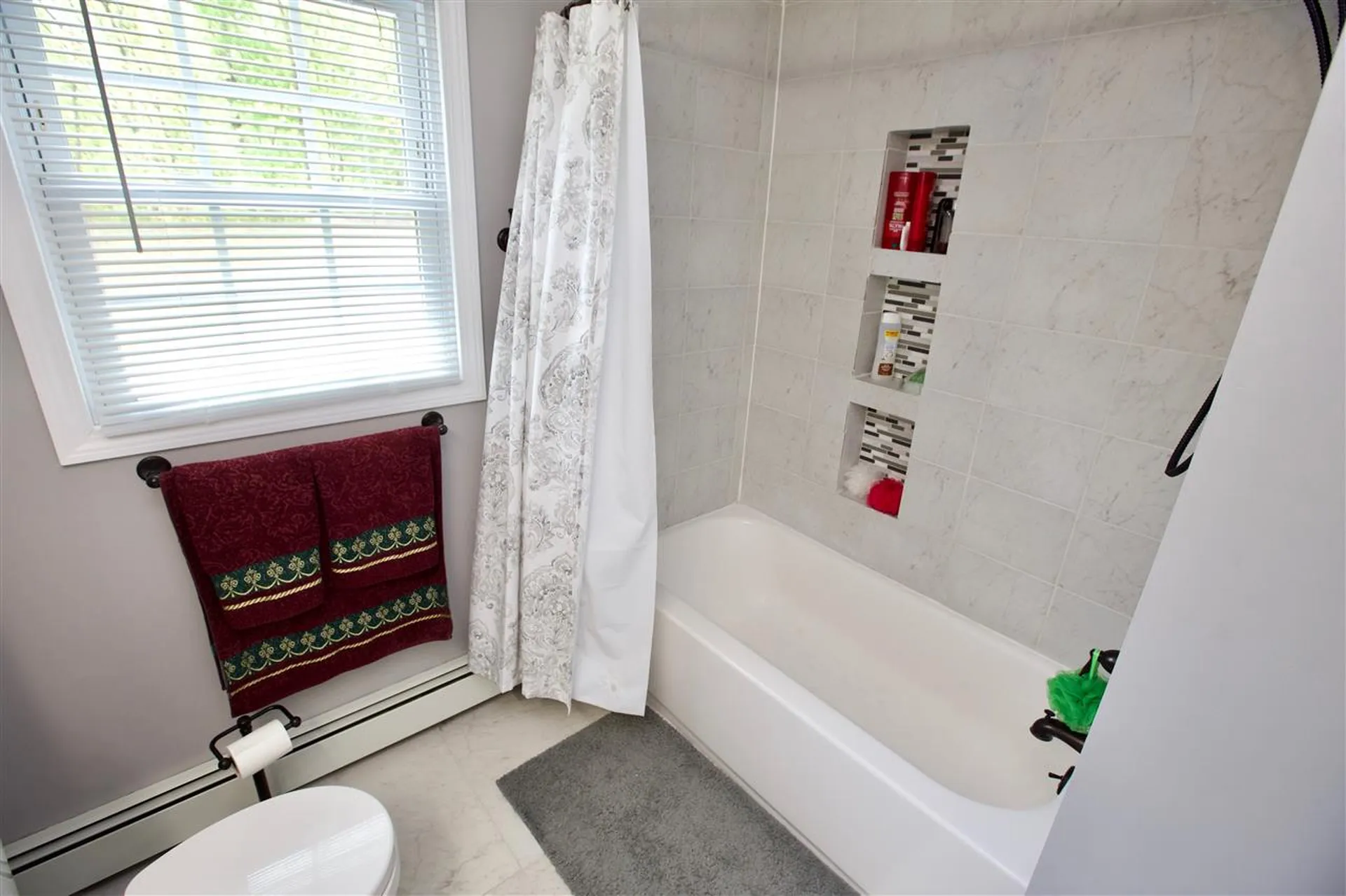 5 Thornton Road Londonderry NH 03053