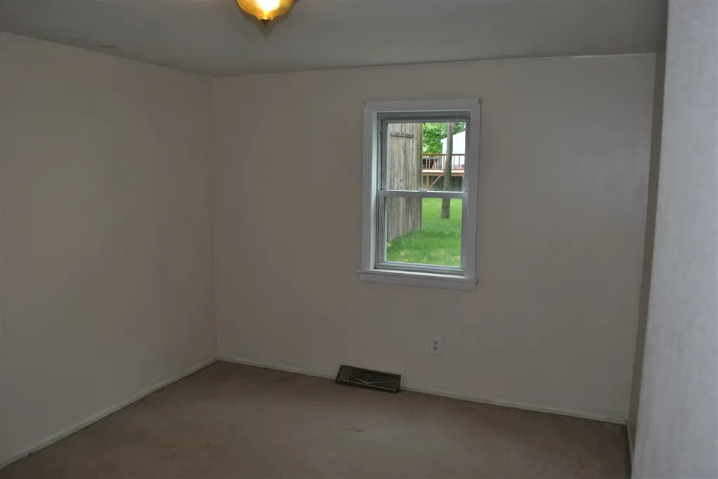 39 Railroad Avenue Rochester NH 03839