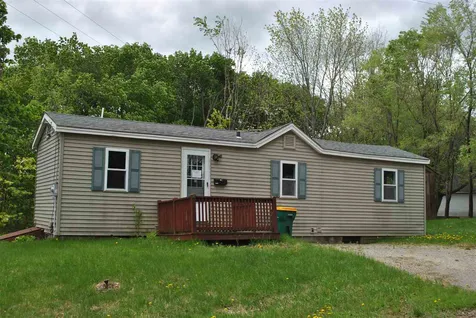 39 Railroad Avenue Rochester NH 03839