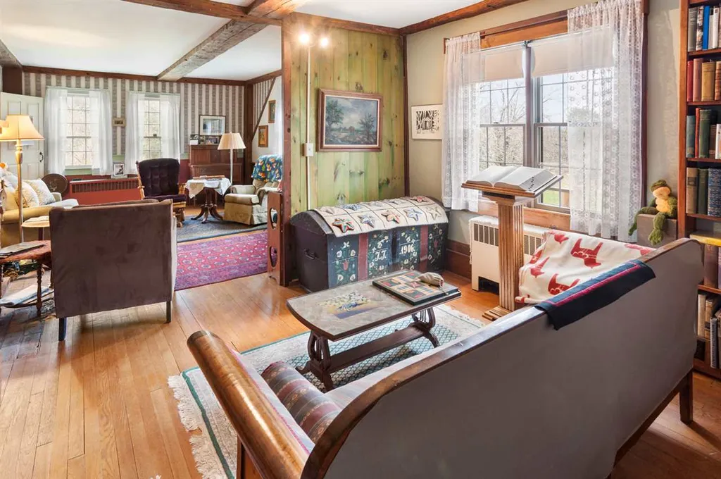276 County Road Greenfield NH 03047