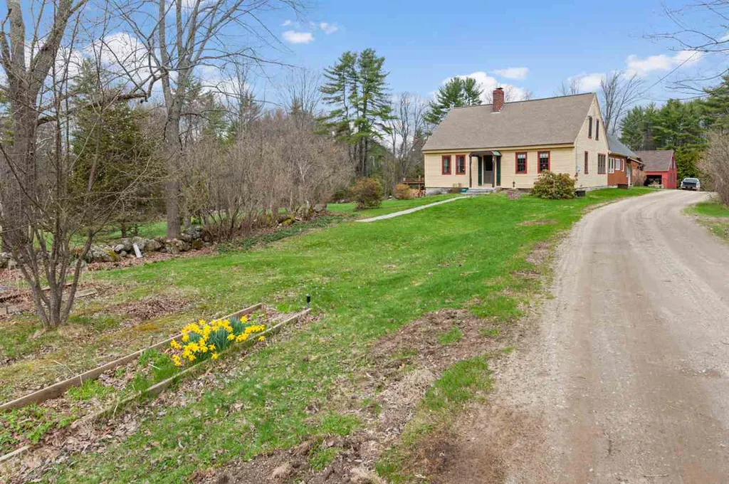 276 County Road Greenfield NH 03047