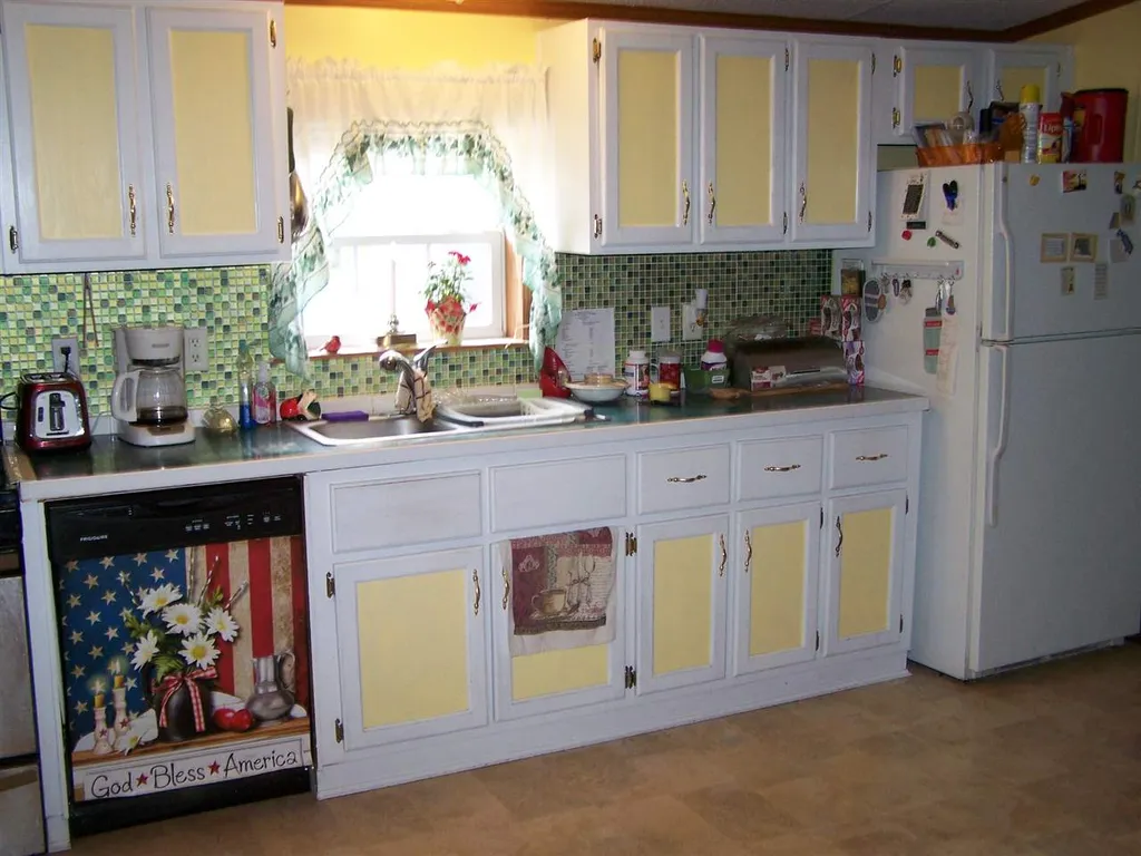 12 Joyce Drive Raymond NH 03077