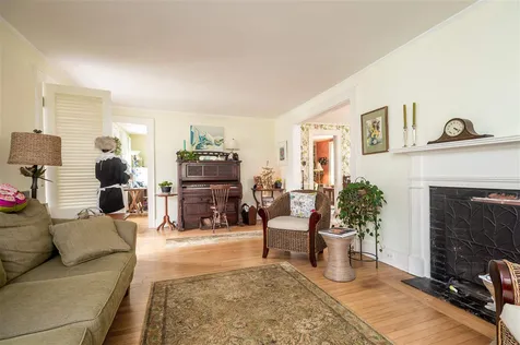 29 Edgewood Road Durham NH 03824