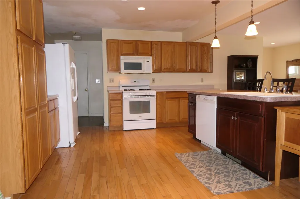 27 Hunting Ridge Lane Milton VT 05468