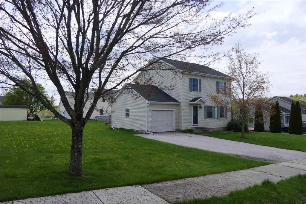 27 Hunting Ridge Lane Milton VT 05468