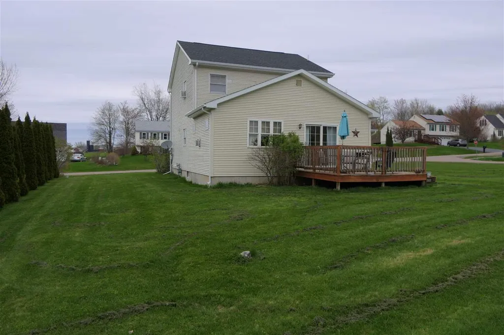 27 Hunting Ridge Lane Milton VT 05468