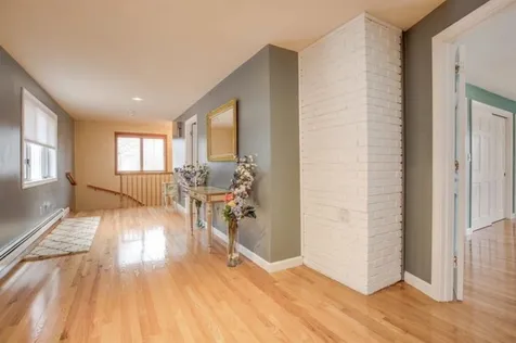 24 Captains Drive Salem NH 03079