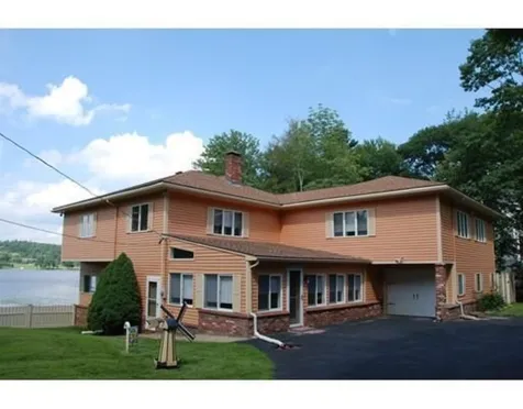 24 Captains Drive Salem NH 03079