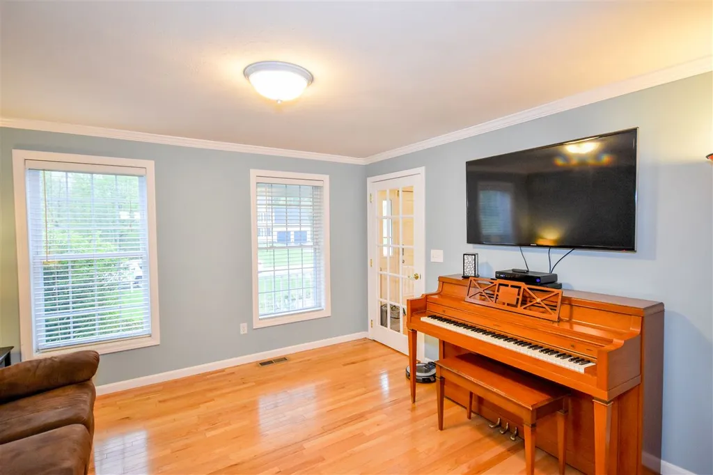 73 Cottonwood Drive Dover NH 03820