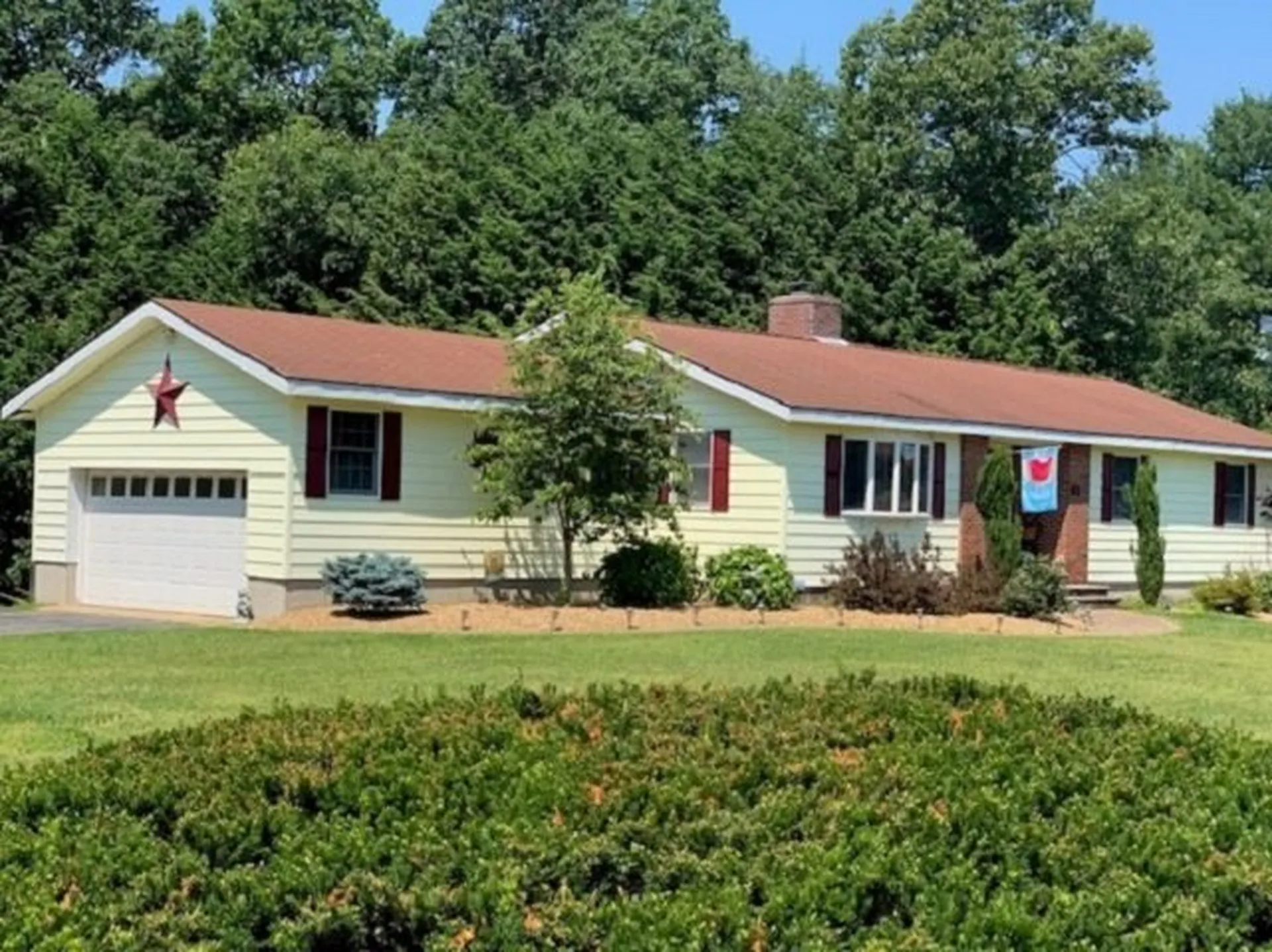 12 Mary Street Windham NH 03087