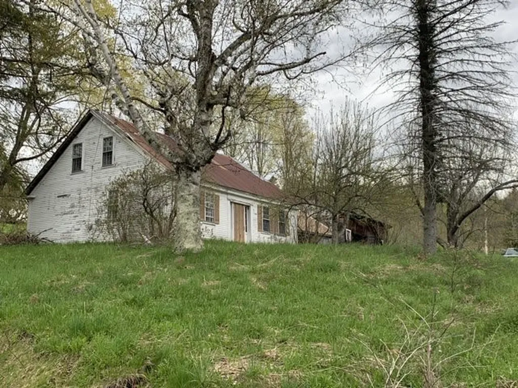 246 Old West Road Barnet VT 05821