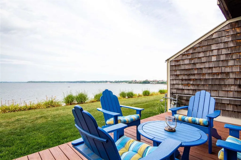 17 Harbor Watch Road Burlington VT 05401