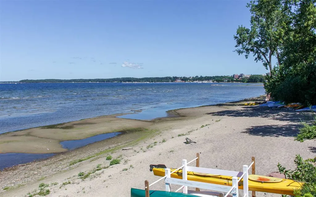 17 Harbor Watch Road Burlington VT 05401