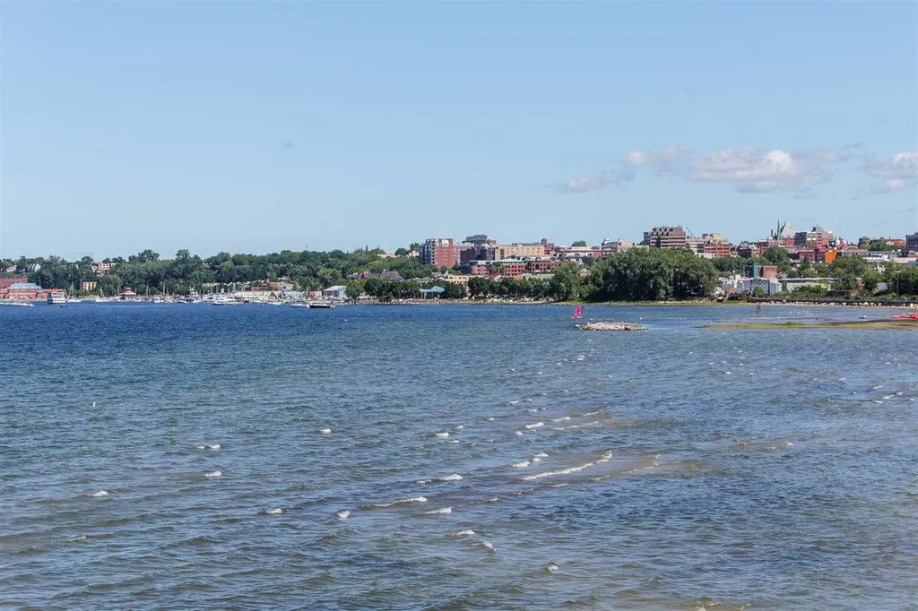 17 Harbor Watch Road Burlington VT 05401