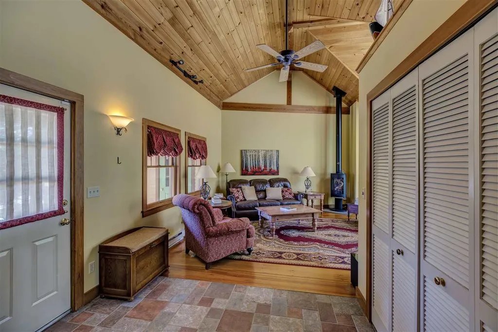 276 Lake Avenue Sunapee NH 03782