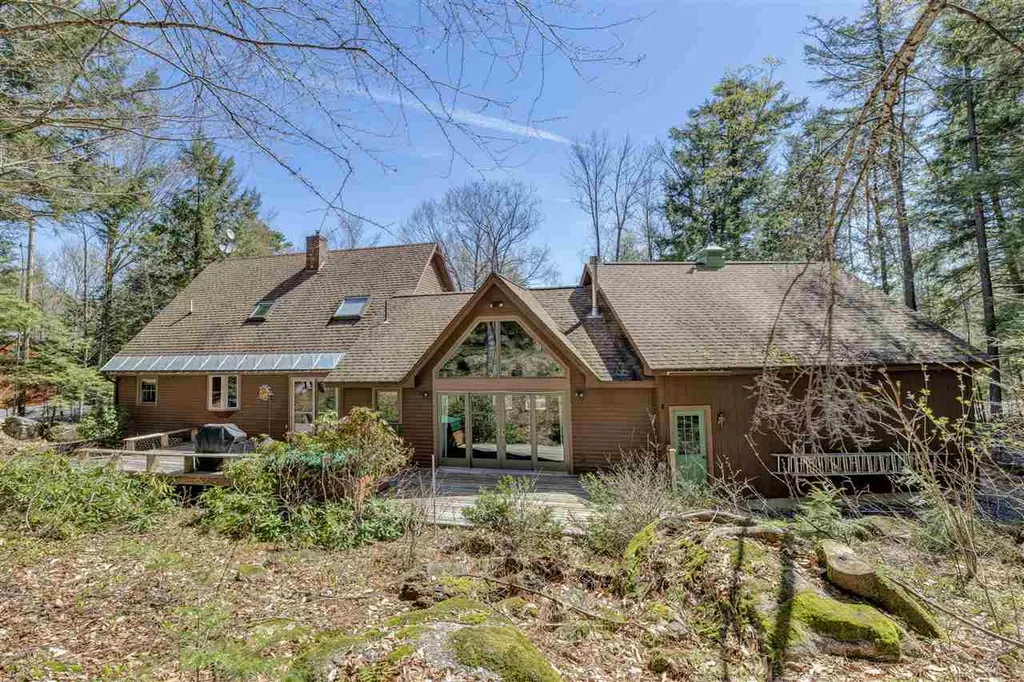 276 Lake Avenue Sunapee NH 03782