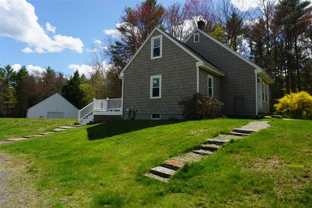 339 Church Road Pembroke NH 03275