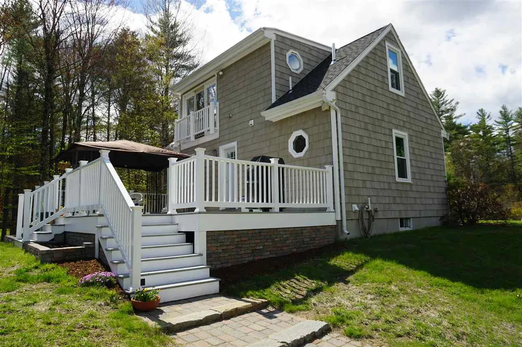 339 Church Road Pembroke NH 03275