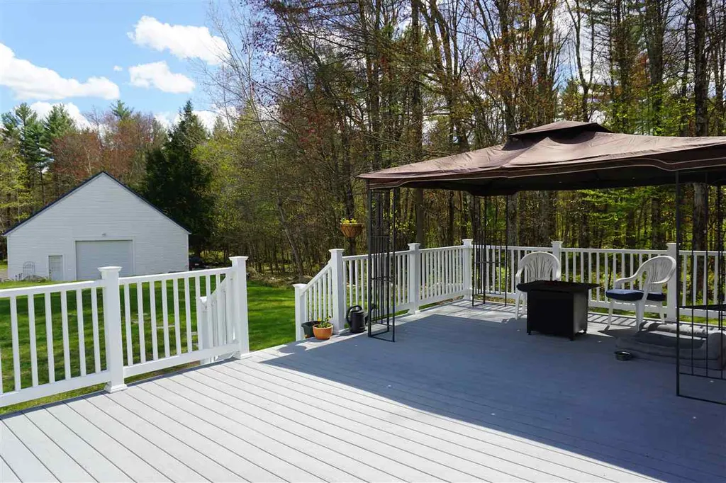 339 Church Road Pembroke NH 03275