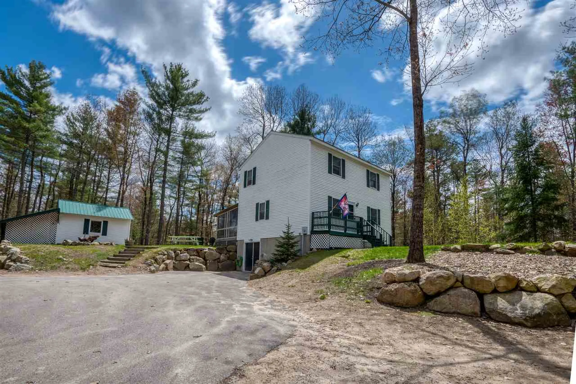 196 Elm Street Effingham NH 03882