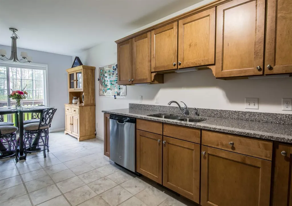 263 Fox Run Colchester VT 05446