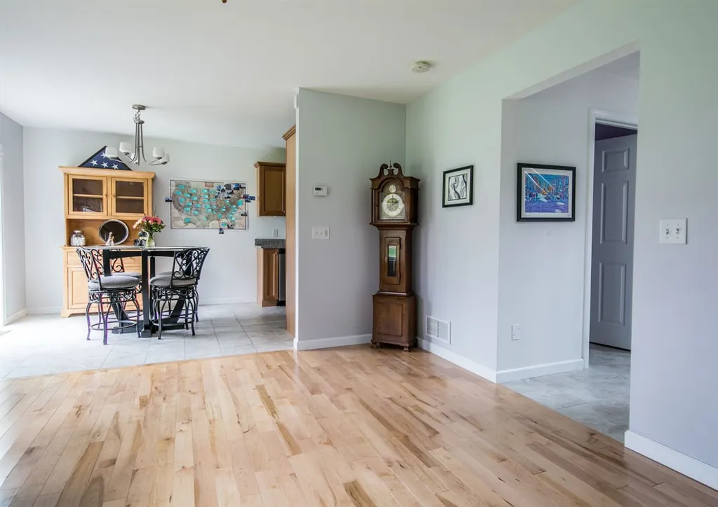 263 Fox Run Colchester VT 05446