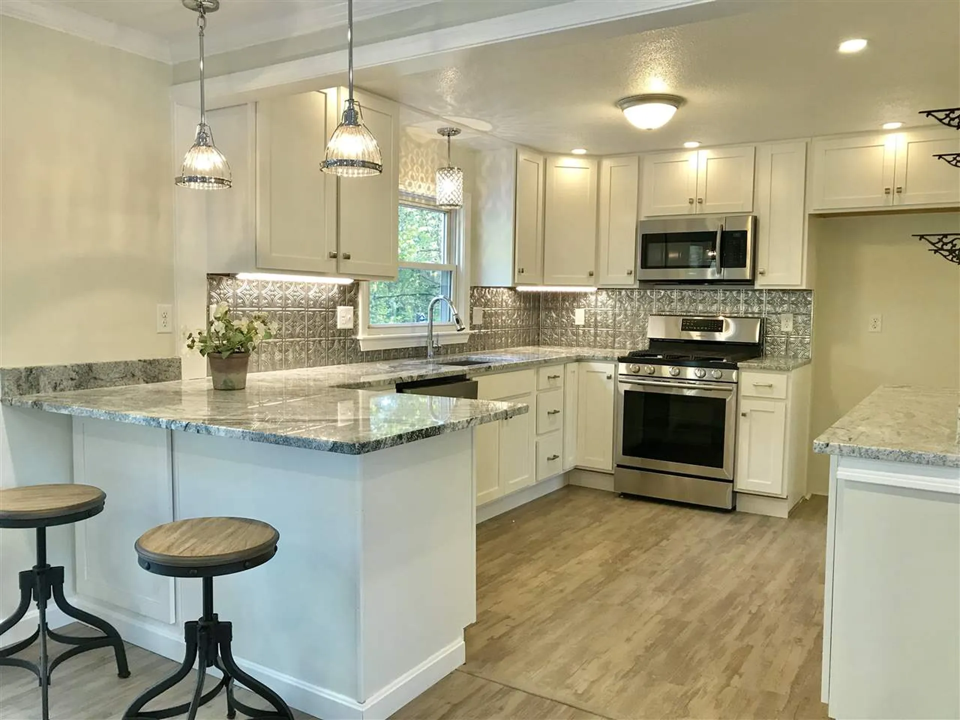 79 Brookdale Road Salem NH 03079