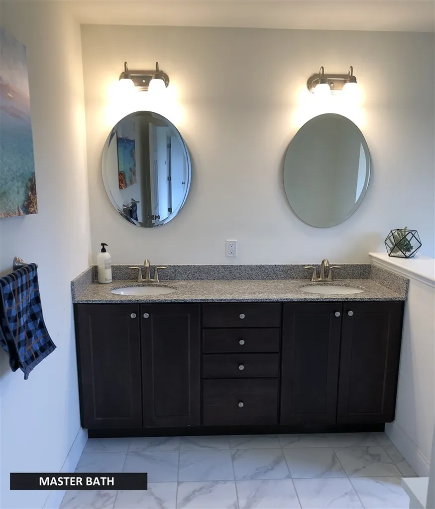 32 Sommerfield Avenue South Burlington VT 05403