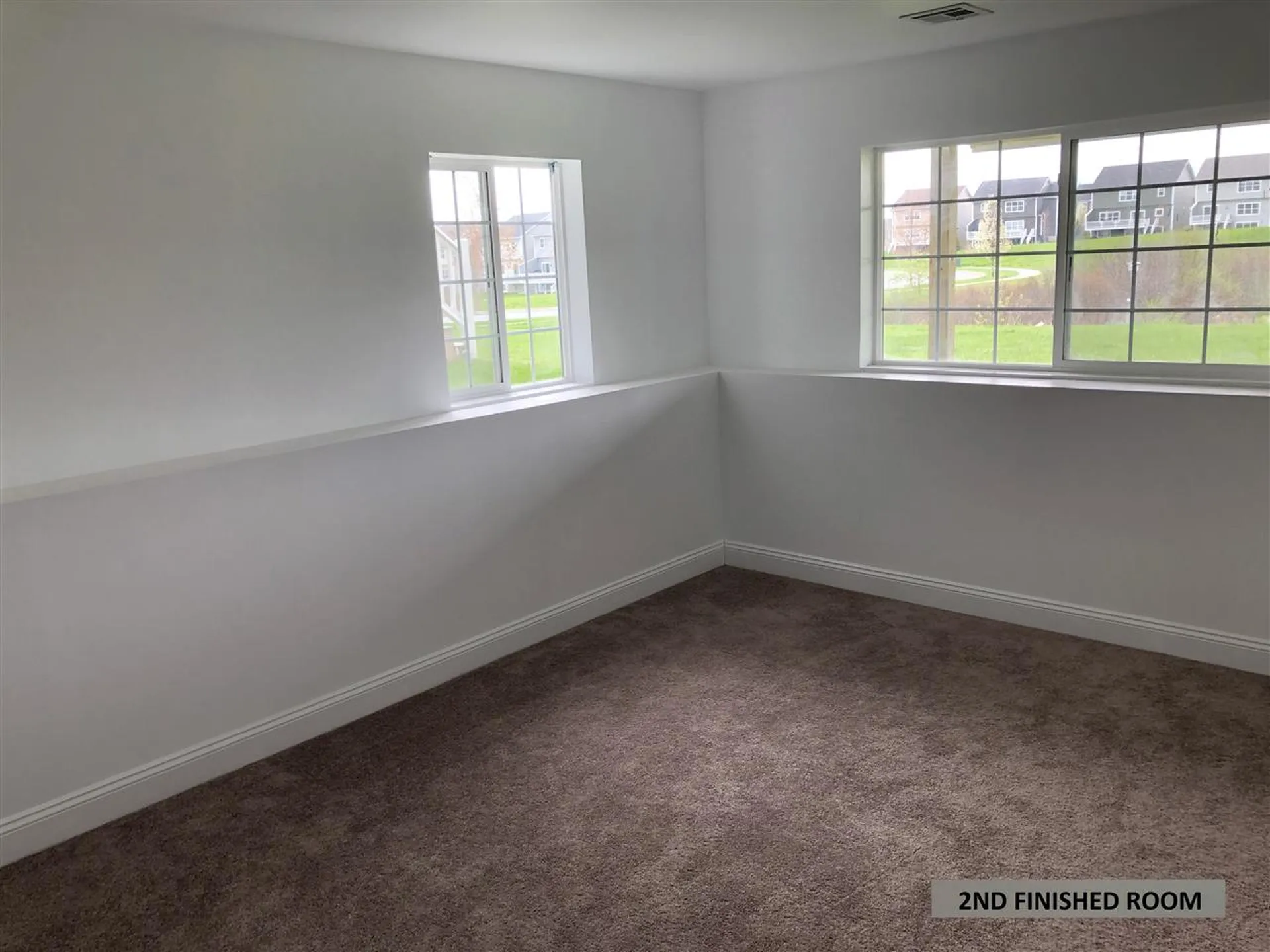 32 Sommerfield Avenue South Burlington VT 05403