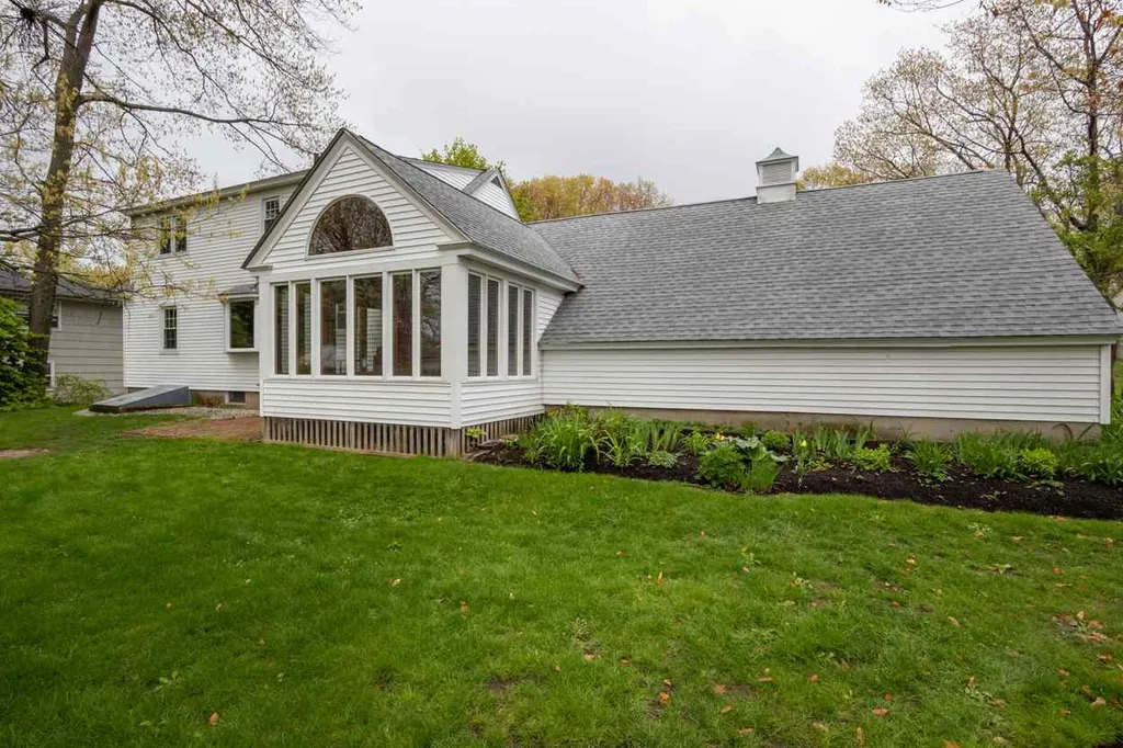 234 W Haven Road Manchester NH 03104