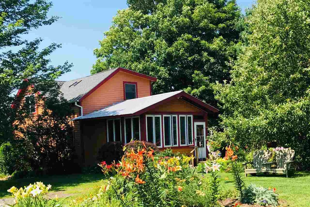 1498 Burpee Road Bristol VT 05443