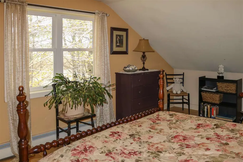 1498 Burpee Road Bristol VT 05443