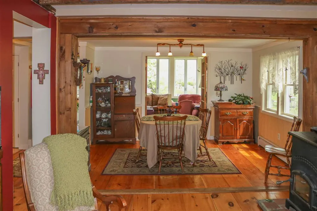1498 Burpee Road Bristol VT 05443