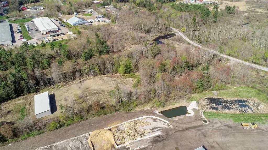 16 Arc Road Eliot ME 03903