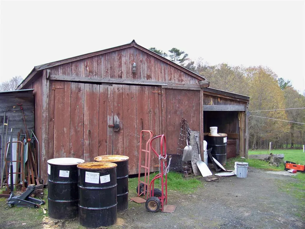 453 Us Route 4 Canaan NH 03741-7870