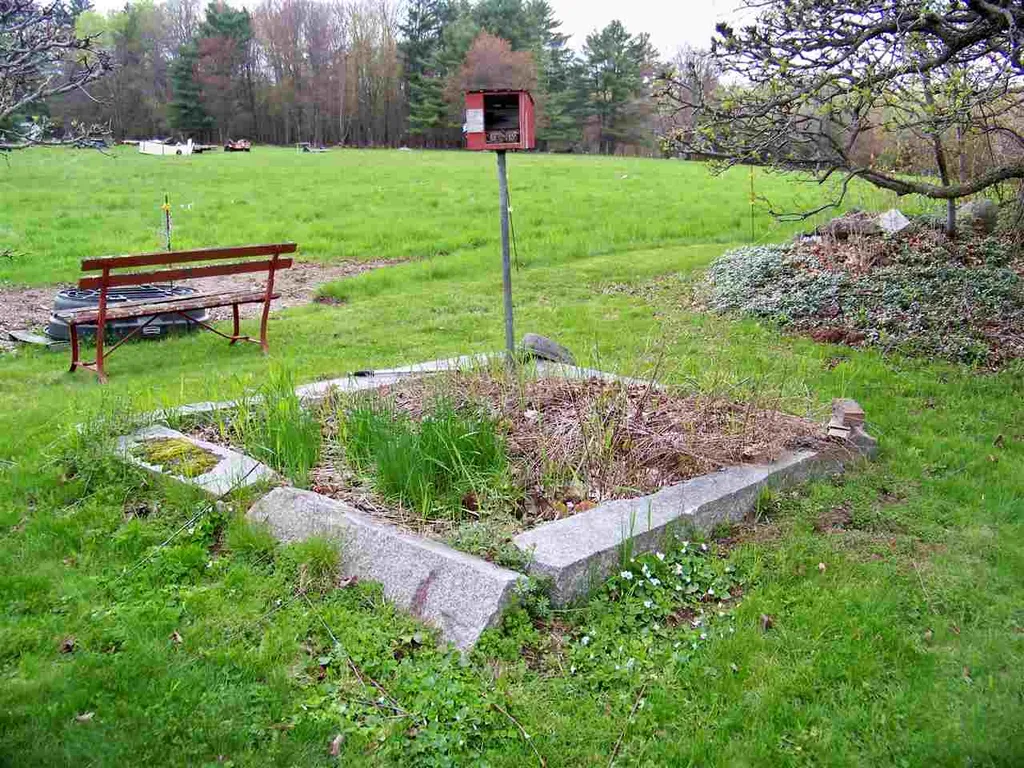 453 Us Route 4 Canaan NH 03741-7870