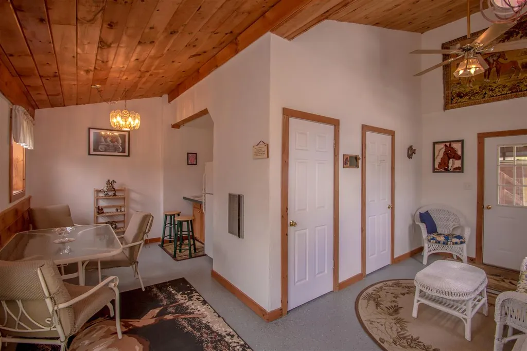 64 Scribner Road Fremont NH 03044