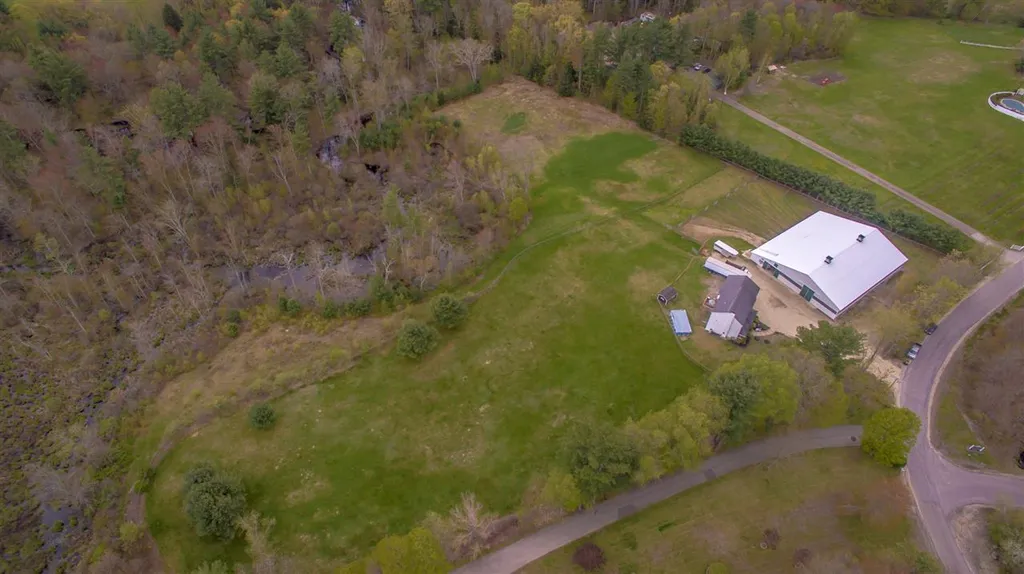 64 Scribner Road Fremont NH 03044