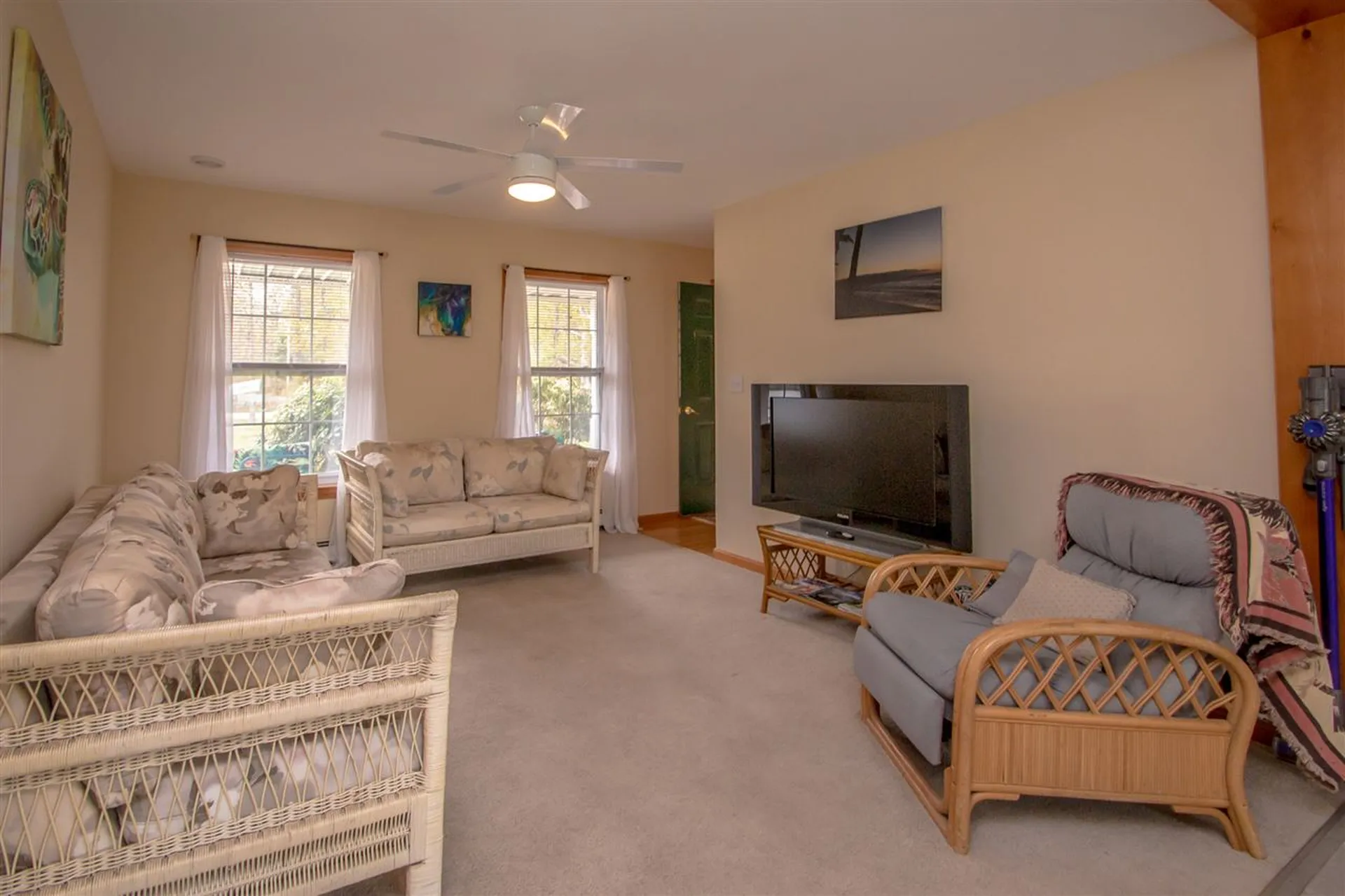 64 Scribner Road Fremont NH 03044