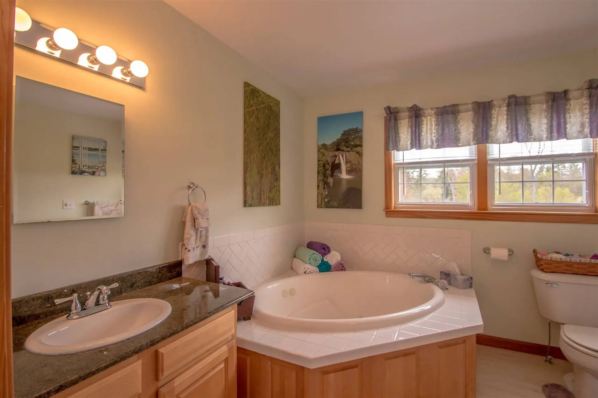 64 Scribner Road Fremont NH 03044