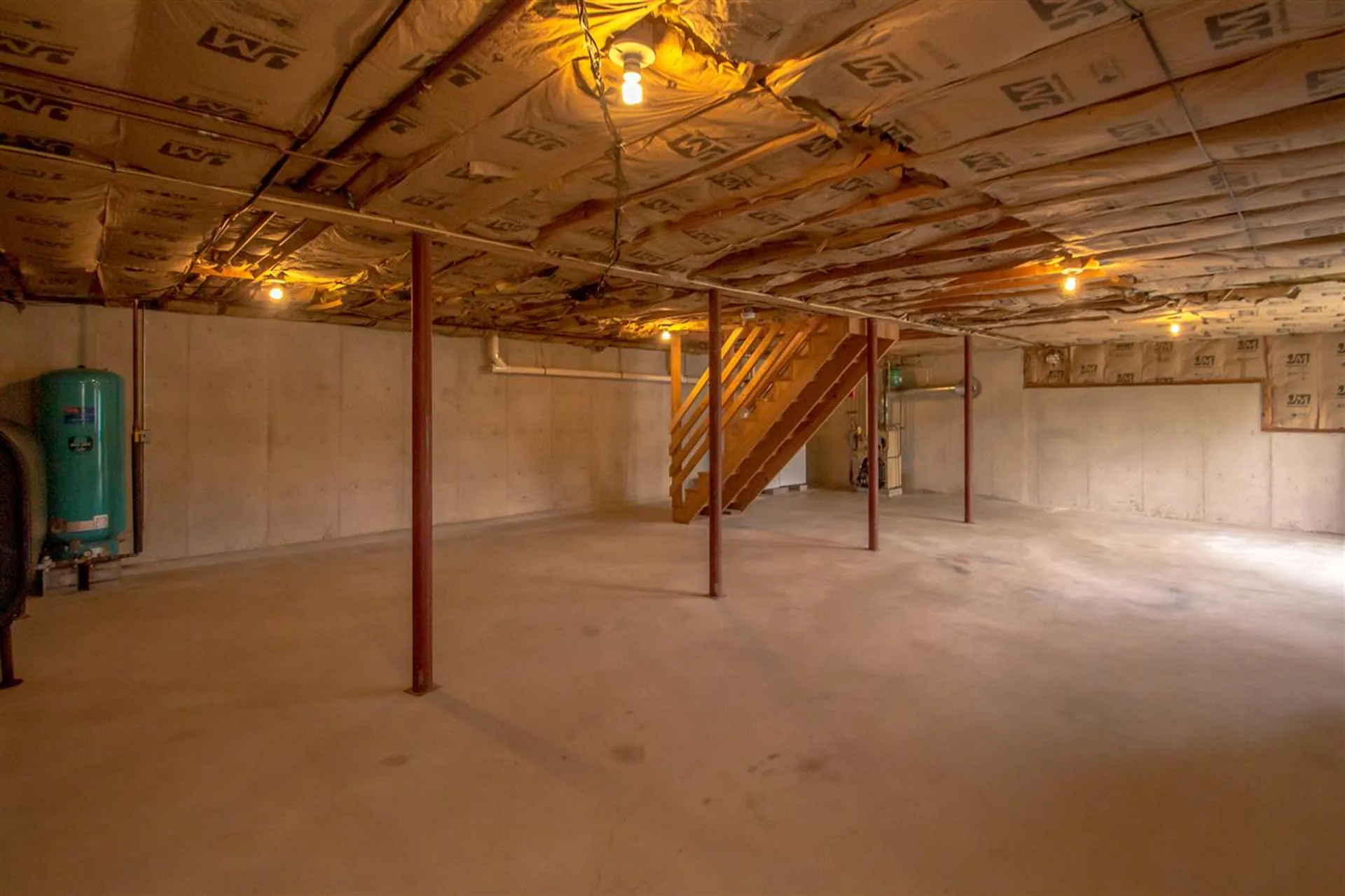 64 Scribner Road Fremont NH 03044