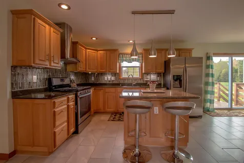 64 Scribner Road Fremont NH 03044
