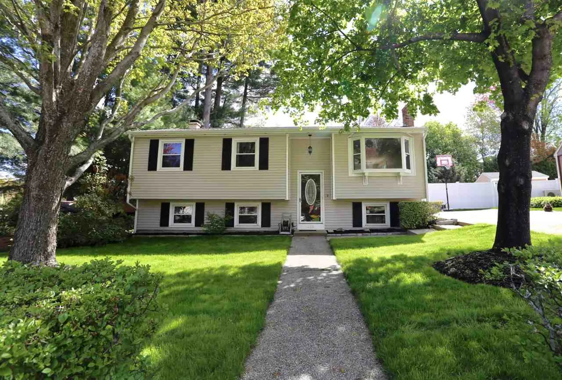305 Pennsylvania Avenue Manchester NH 03104