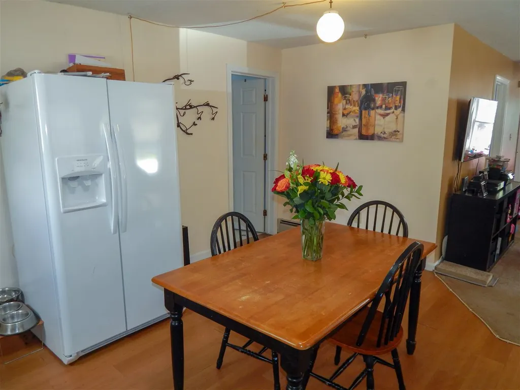 41 South Avenue Derry NH 03038
